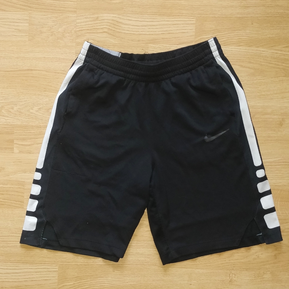 Nike Dri-Fit Boys Shorts Black Size XL